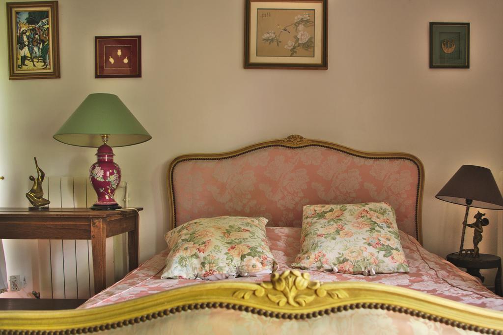 Bed and Breakfast Chez Mamie Et Papi Puynormand Экстерьер фото